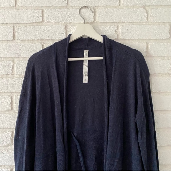 Lululemon Sit In Lotus Split Back Sweater Merino Wool Cardigan Navy Blue Size 10 - Picture 3 of 10